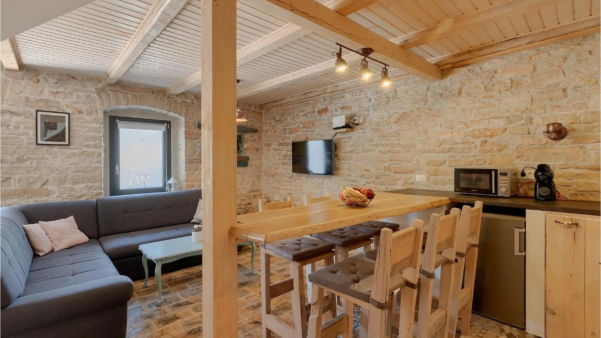 Holiday home Cozy Home In Pula With 2 Bedrooms Croatia