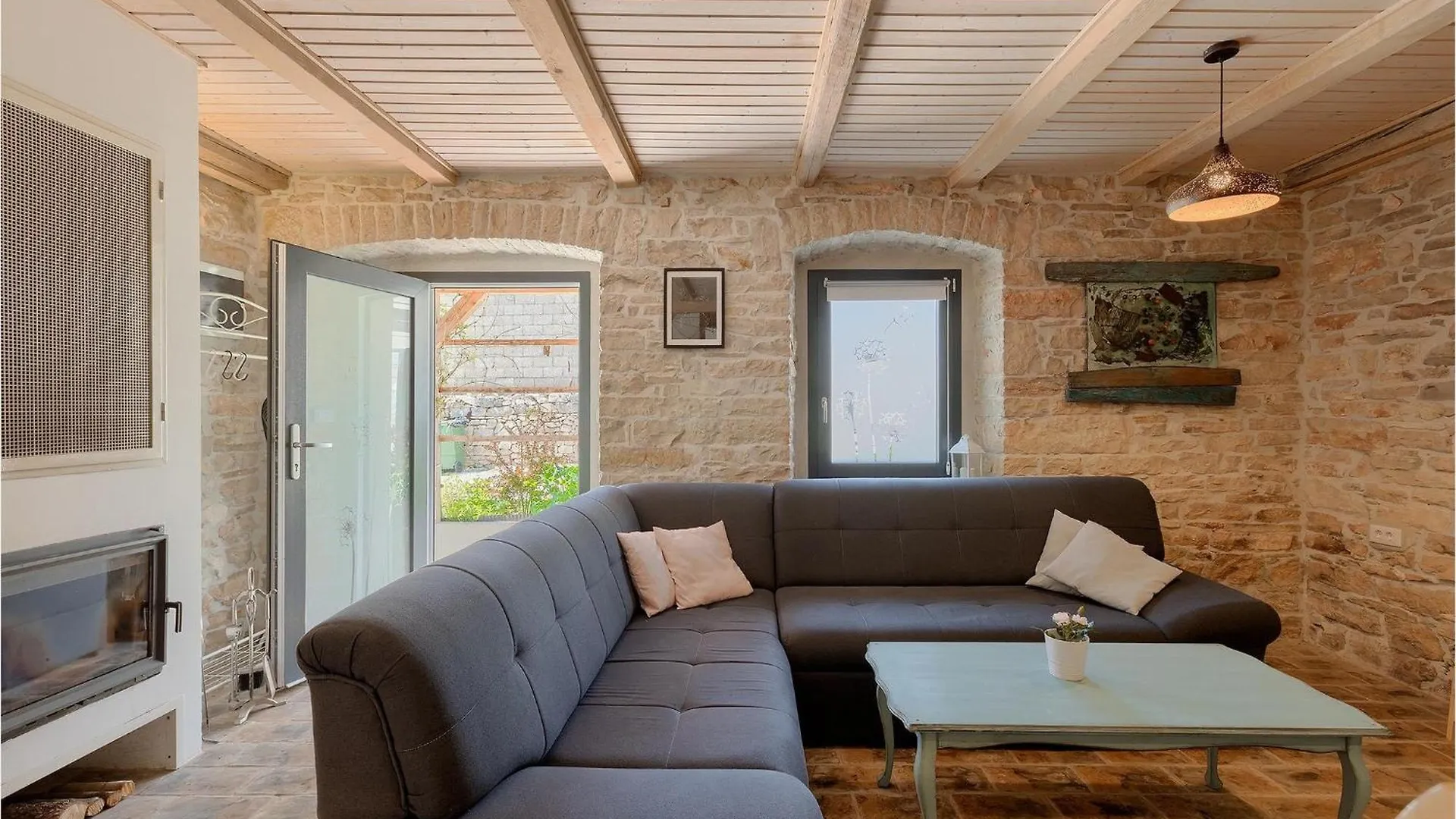 Cozy Home In Pula With 2 Bedrooms 0*,  Croatia